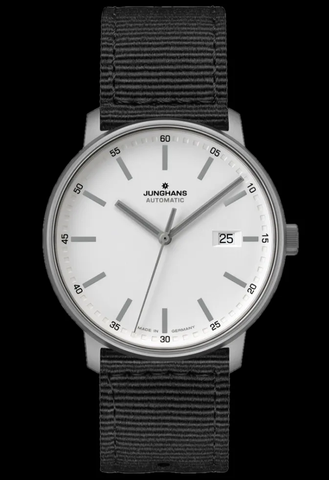 Damen | Herren-Junghans FORM A Titan